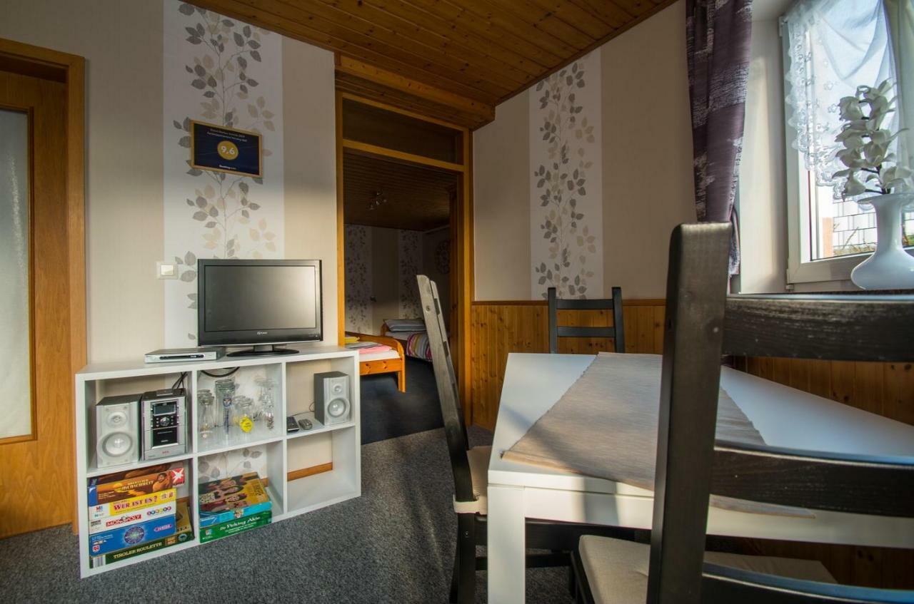 Ferienappartement Persang Gbr Eppenbrunn Exterior photo